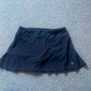 Black lululemon tennis/pickleball skirt size 6